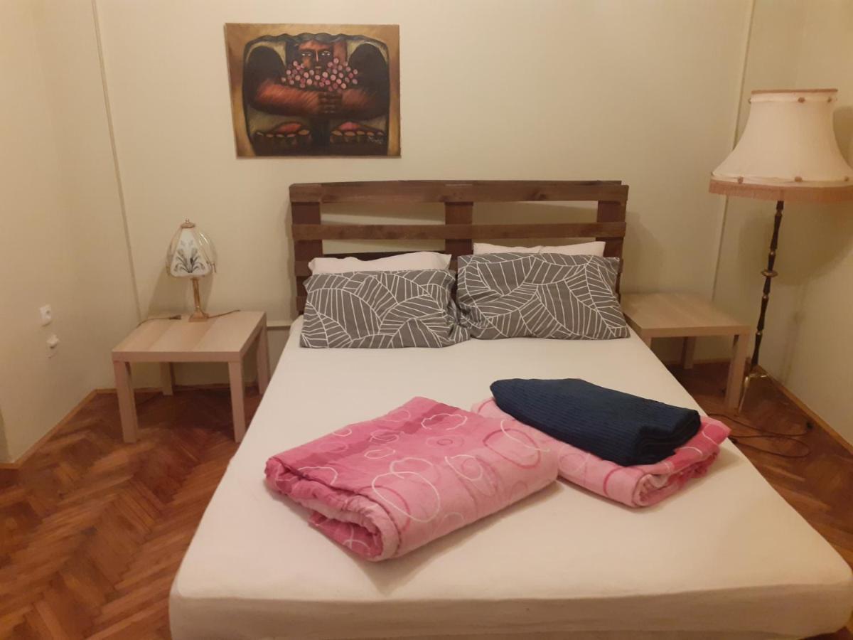 Cosmopolitan Centar Apartment Belgrade Room photo